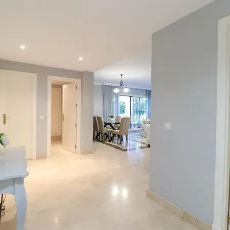 La Goleta - San Pedro Beachside, 200m