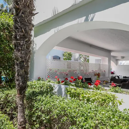 La Goleta - San Pedro Beachside, 200m