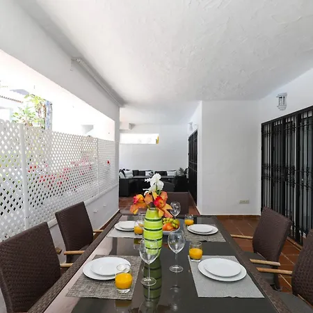 La Goleta - San Pedro Beachside, 200m