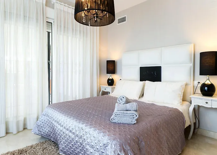 La Goleta - San Pedro Beachside, 200m Apartament *