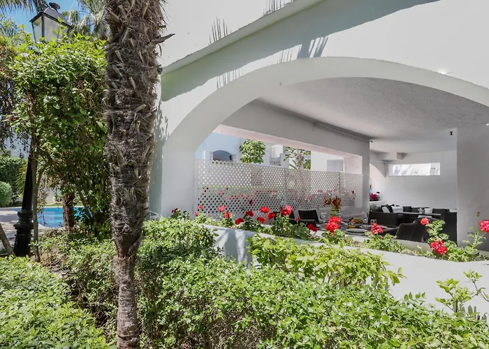 La Goleta - San Pedro Beachside, 200m